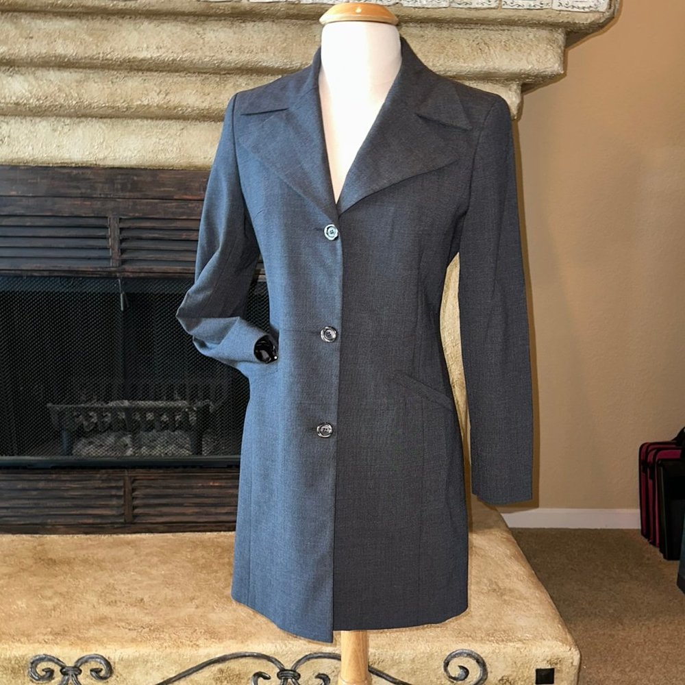 Bebe jacket or suit dress, with stylish wide lapel
